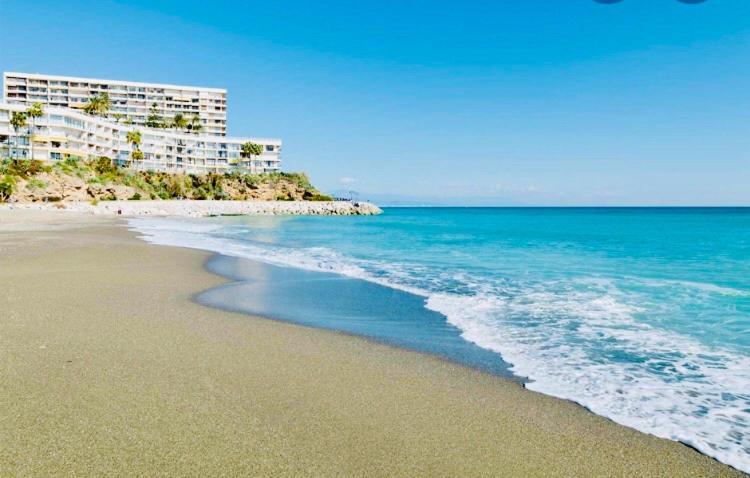 Villa La Casa En La Carihuela Playa A 4 Minutos A Pie à Torremolinos Extérieur photo
